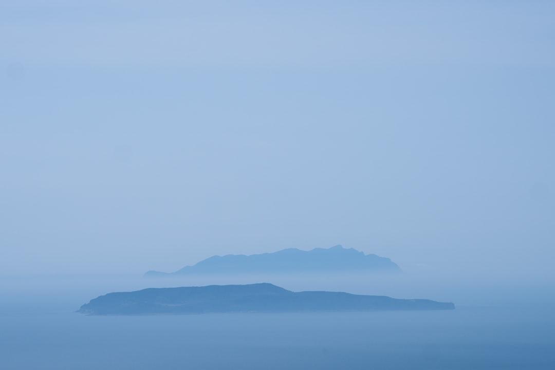 Sử Dụng Điện Thoại Trước Khi Ngủ: Ảnh Hưởng Đến Giấc Ngủ Như Thế Nào?